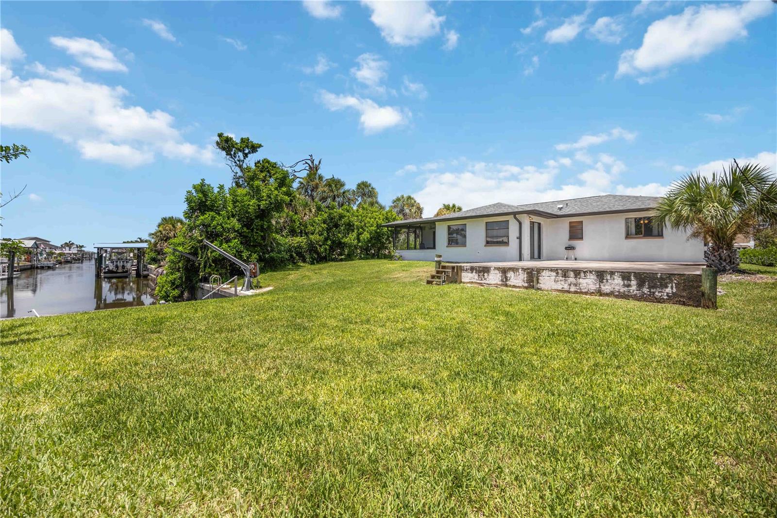 LANDINGS ON LEMON BAY - Residential