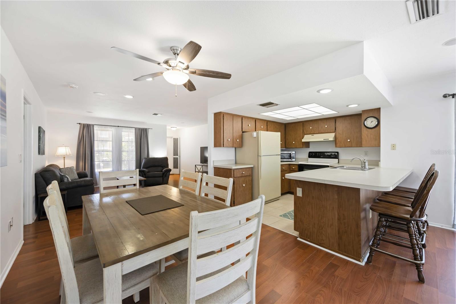 LANDINGS ON LEMON BAY - Residential
