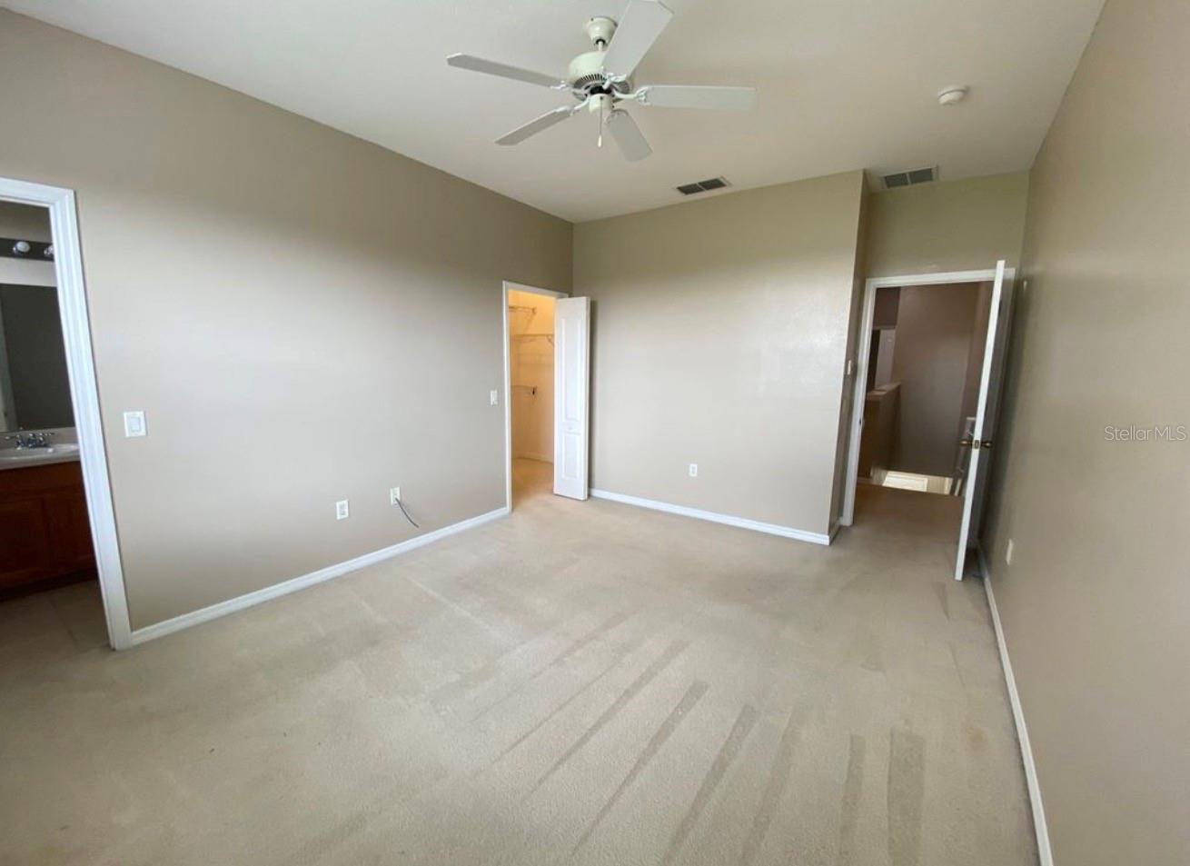 TOWNS LEGACY PARK - Residential Lease