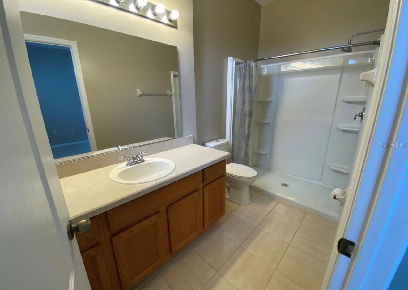 TOWNS LEGACY PARK - Residential Lease