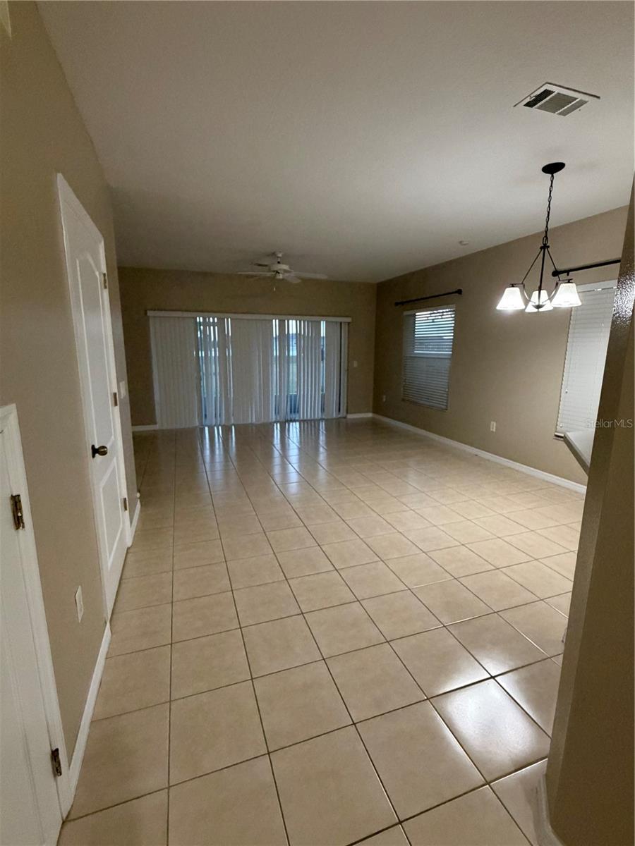 TOWNS LEGACY PARK - Residential Lease