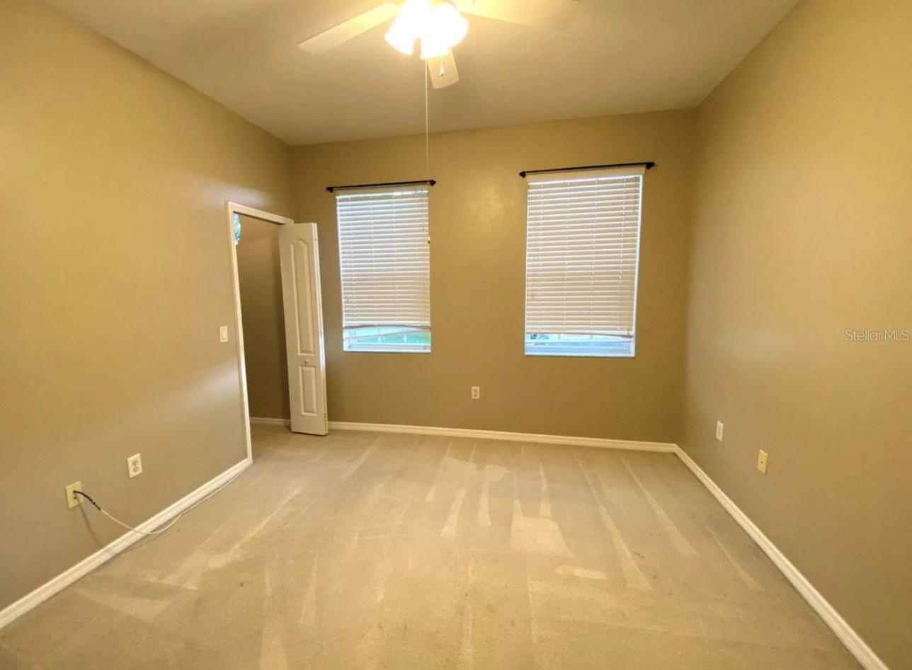 TOWNS LEGACY PARK - Residential Lease