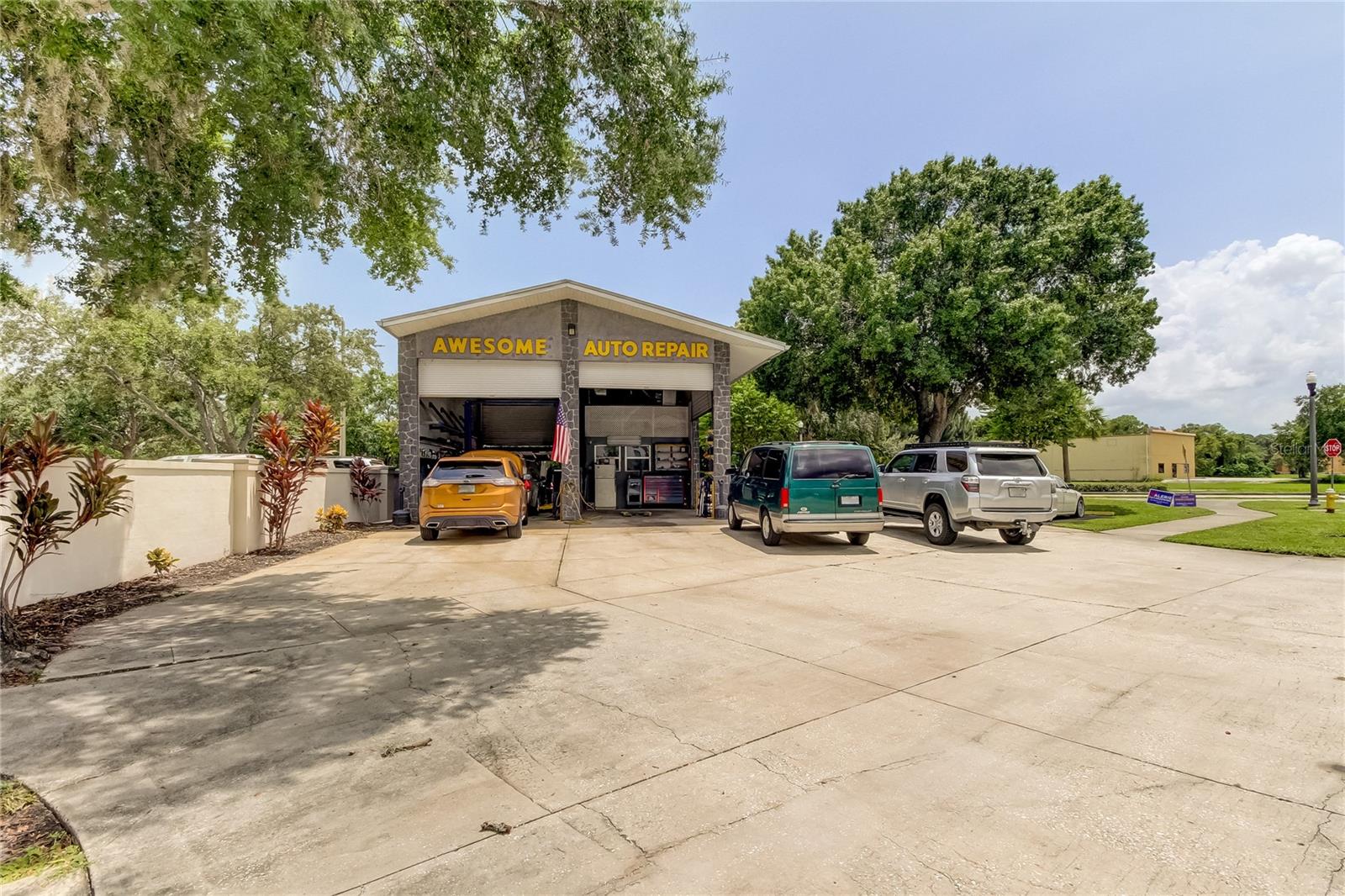 600 SAINT PETERSBURG DR E