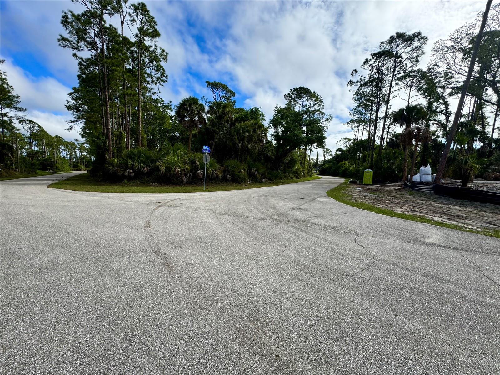 PORT CHARLOTTE SUB 17 - Land