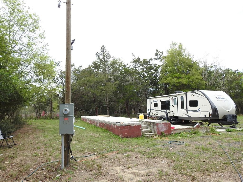 Photo of 103 George Drive, Interlachen, FL 32148 (MLS # A4692333)
