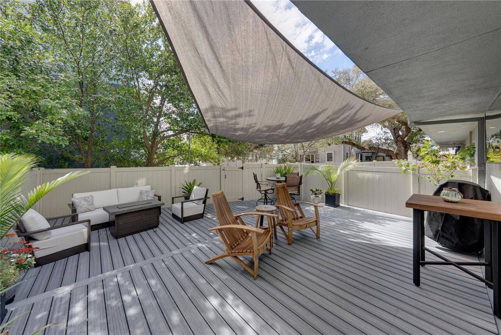 Photo of 3012 W Barcelona Street #2, Tampa, FL 33629 (MLS # TB8476728)