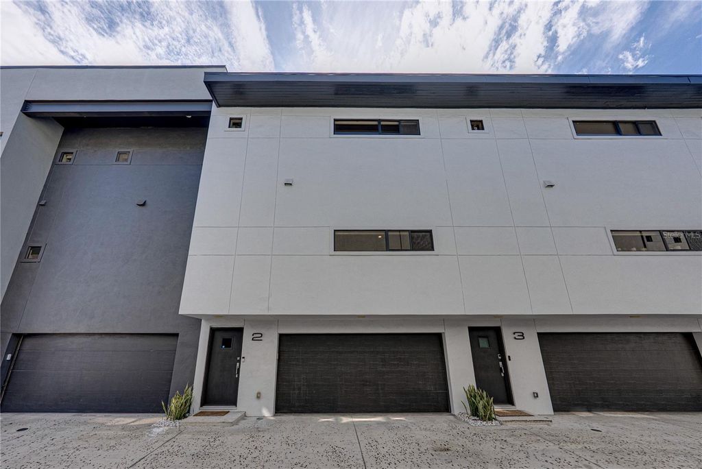 Photo of 3012 W Barcelona Street #2, Tampa, FL 33629 (MLS # TB8476728)