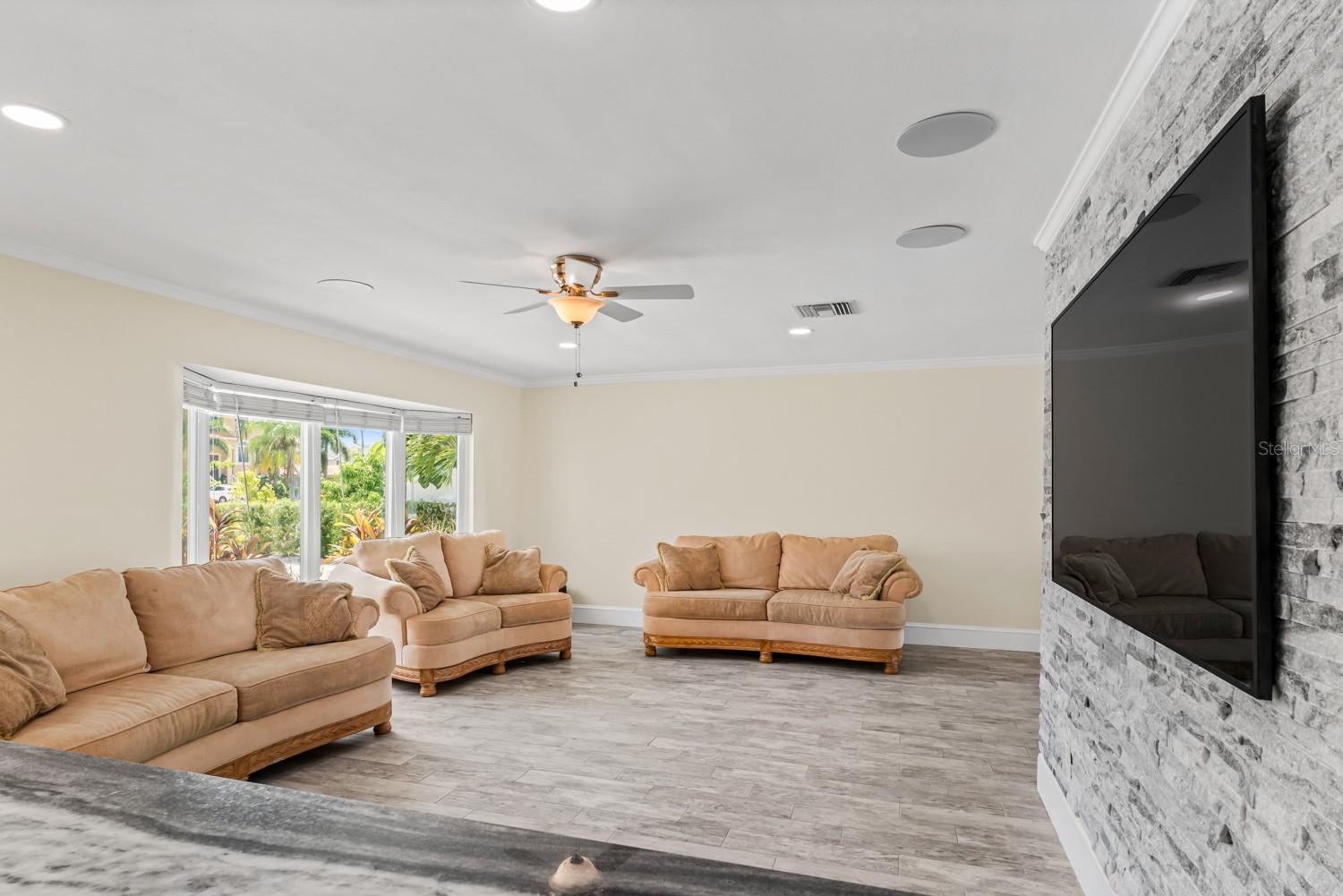 ISLE OF PALMS 2ND ADD - Residential Lease