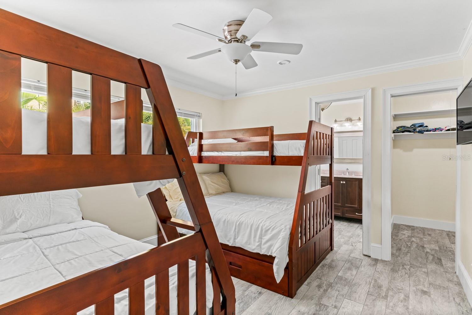 ISLE OF PALMS 2ND ADD - Residential Lease