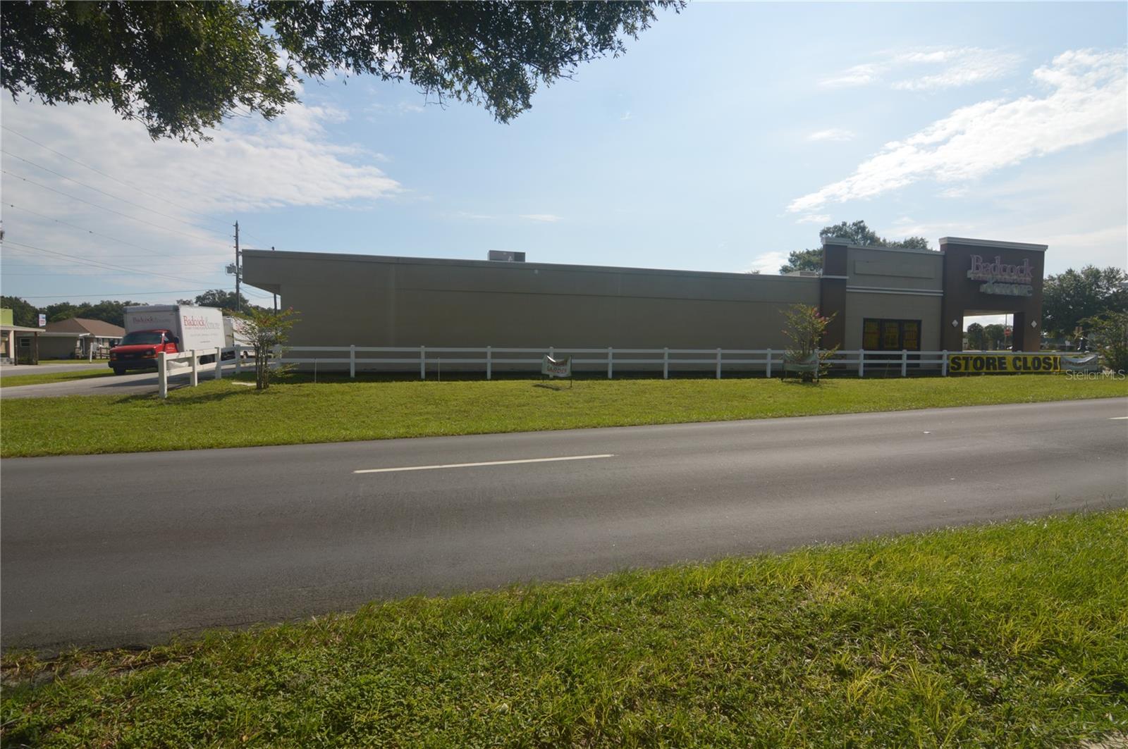 CITY ZEPHYRHILLS - Commercial Sale