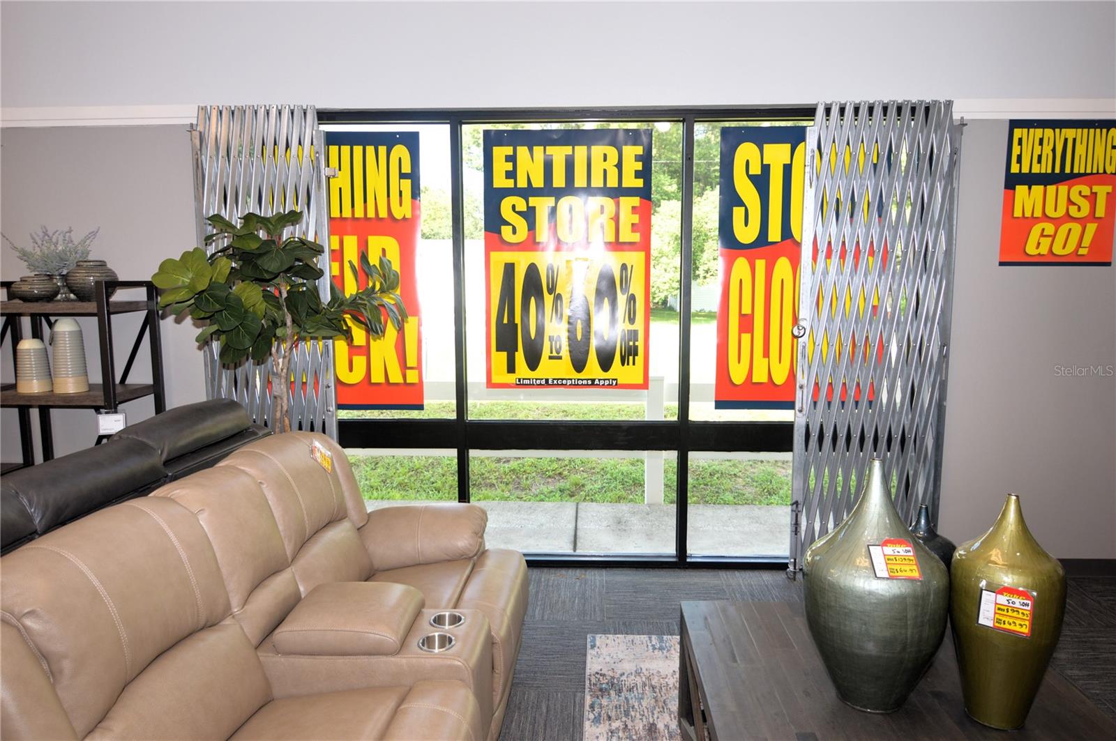 CITY ZEPHYRHILLS - Commercial Sale