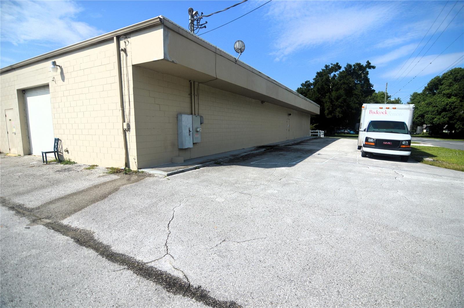 CITY ZEPHYRHILLS - Commercial Sale