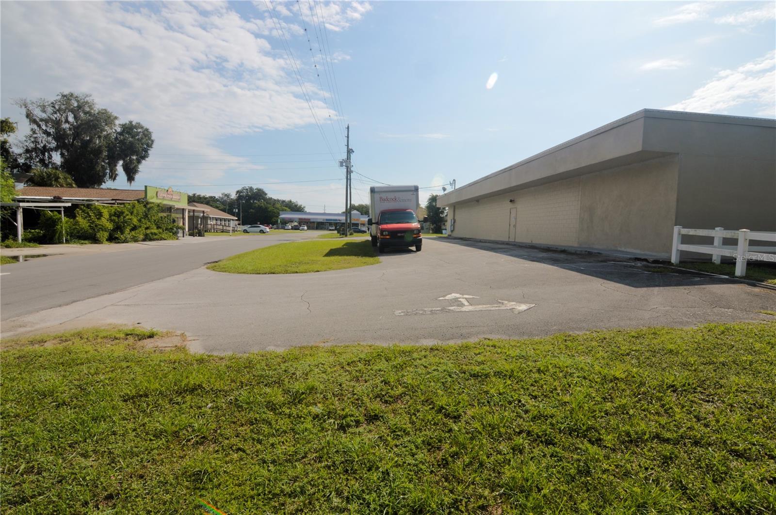 CITY ZEPHYRHILLS - Commercial Sale