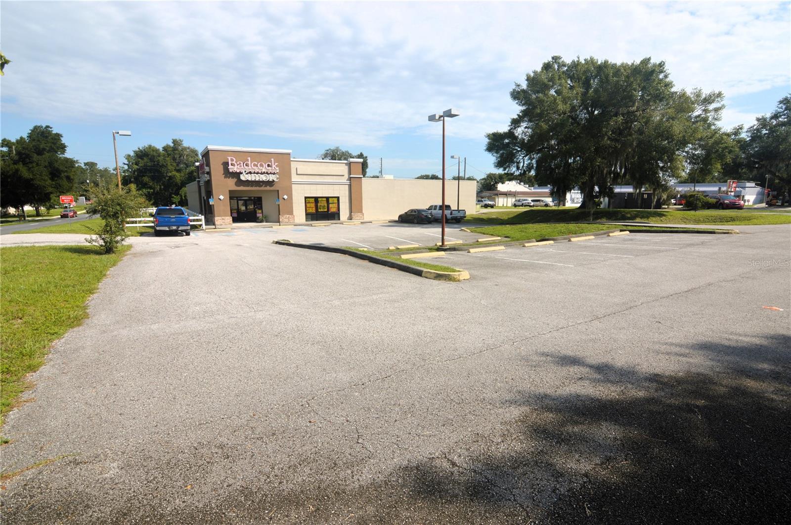 CITY ZEPHYRHILLS - Commercial Sale