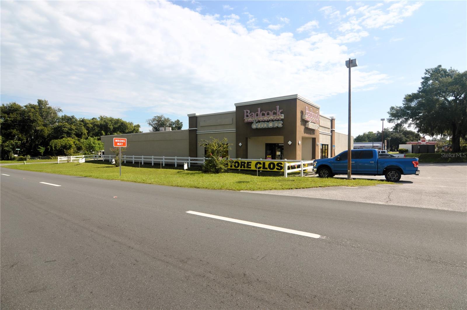 CITY ZEPHYRHILLS - Commercial Sale