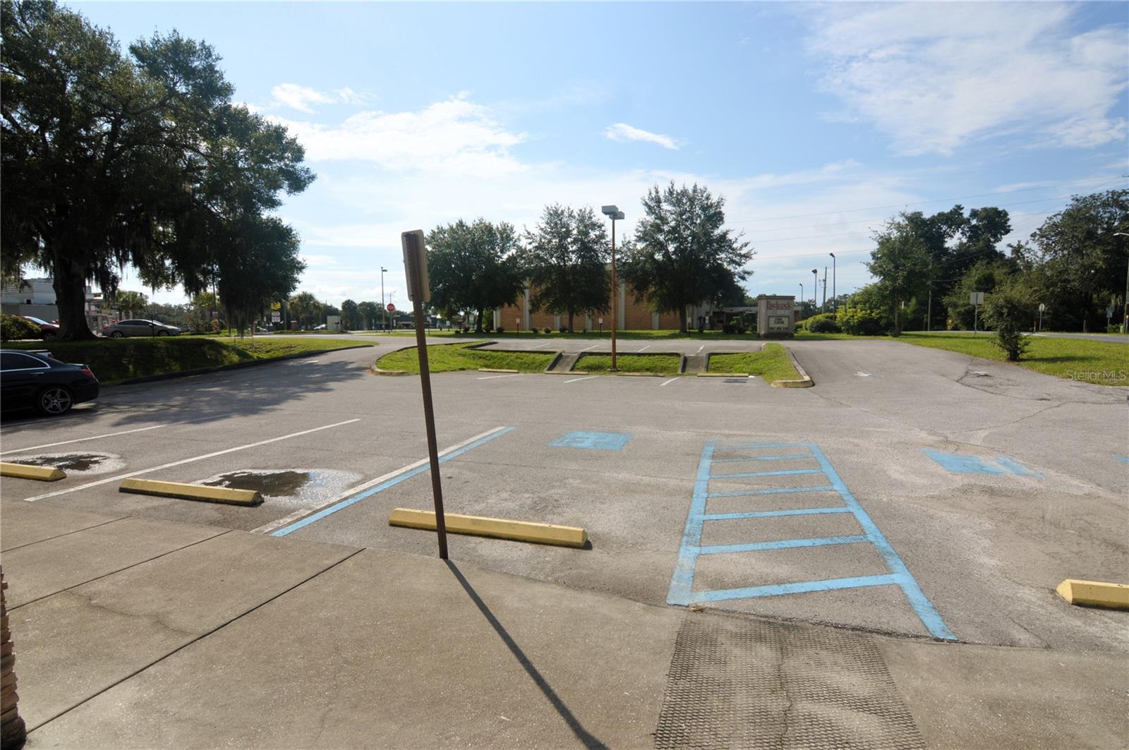 CITY ZEPHYRHILLS - Commercial Sale