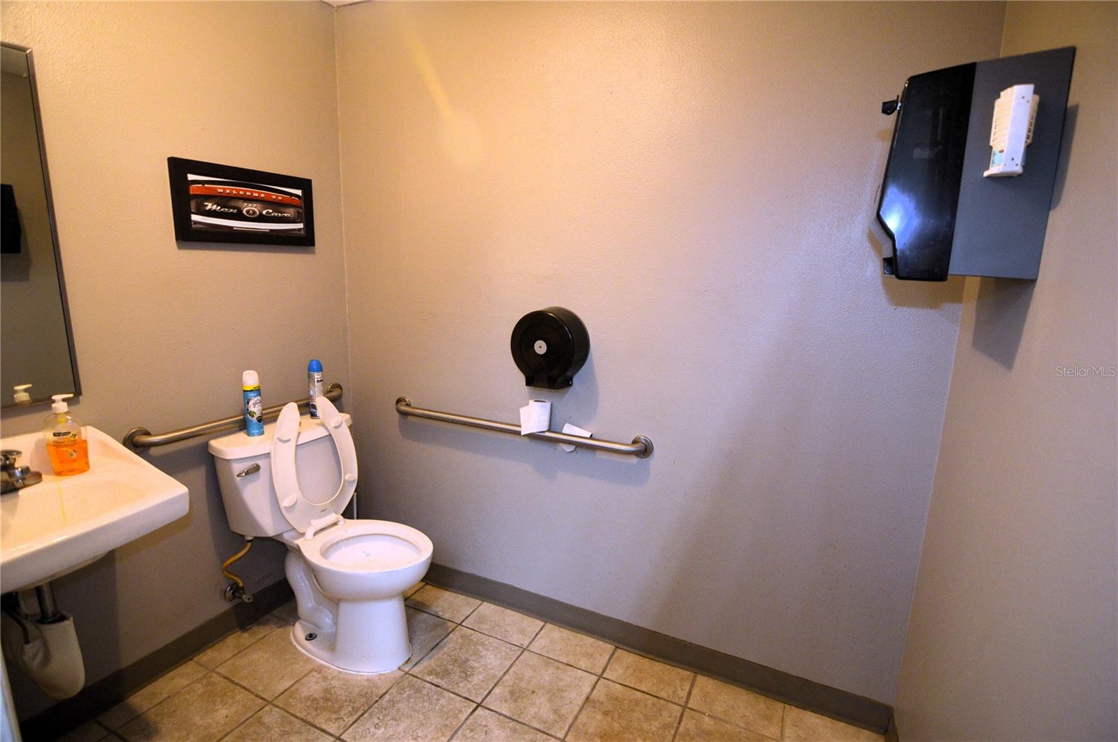 CITY ZEPHYRHILLS - Commercial Sale