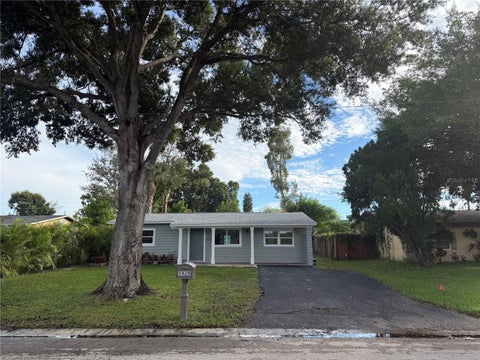 5420 96th Avenue N, Pinellas Park, FL 33782