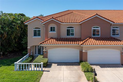 Photo of 6249 Vista Verde Drive W, St Petersburg, FL 33707 (MLS # TB8442305) Photo of 6249 Vista Verde Drive W, St Petersburg, FL 33707 (MLS # TB8442305)