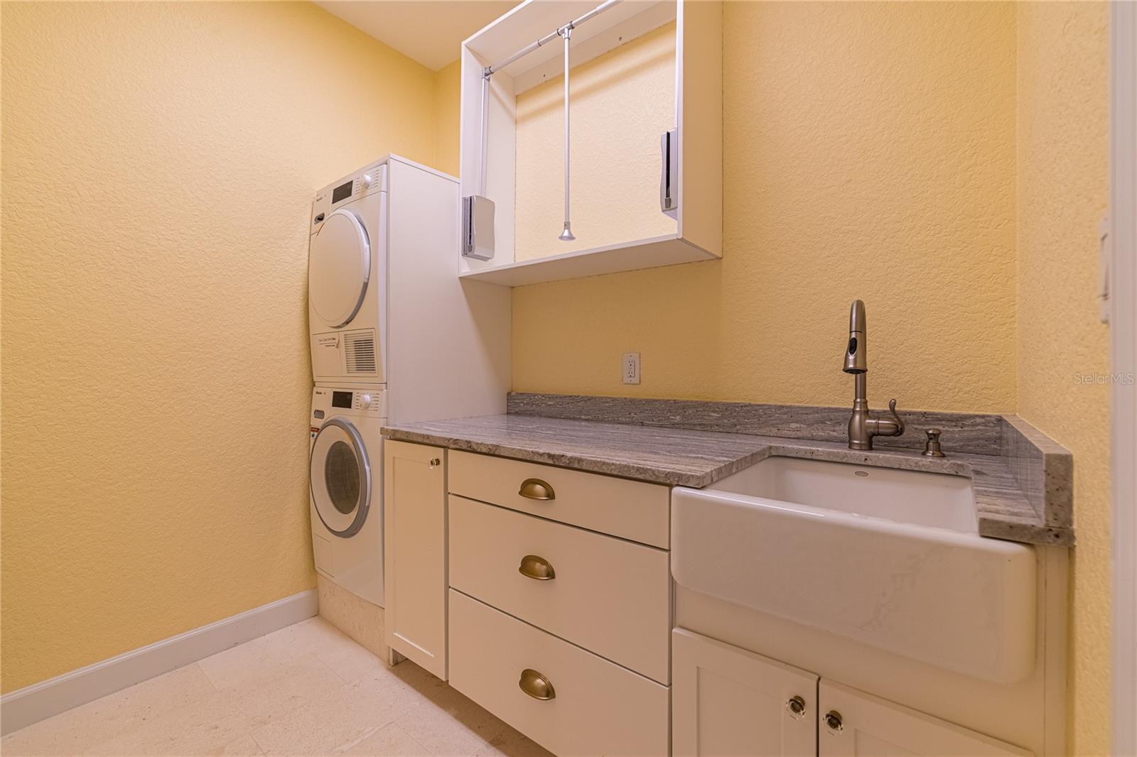 VILLAS DEL VERDE - Residential