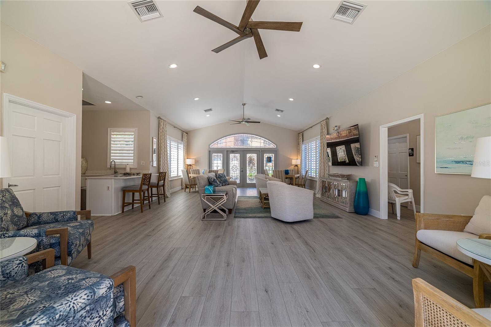 VILLAS DEL VERDE - Residential