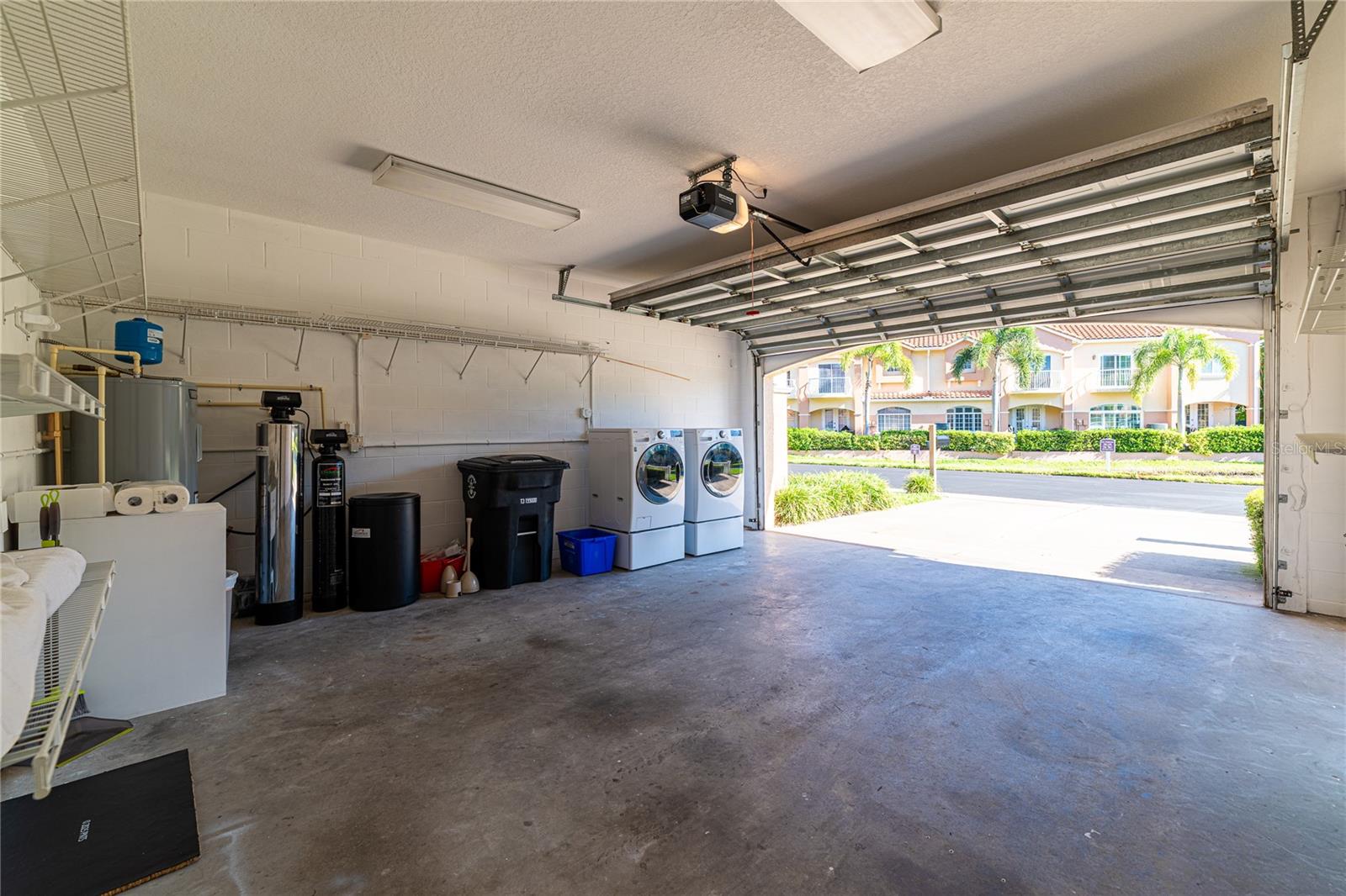 VILLAS DEL VERDE - Residential