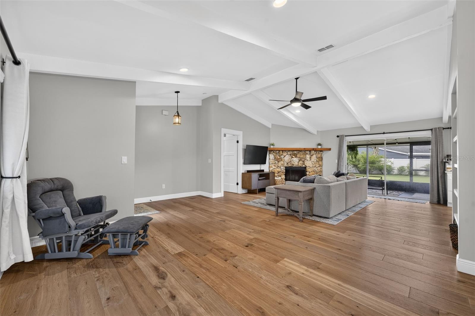 111 TARPON CIRCLE
