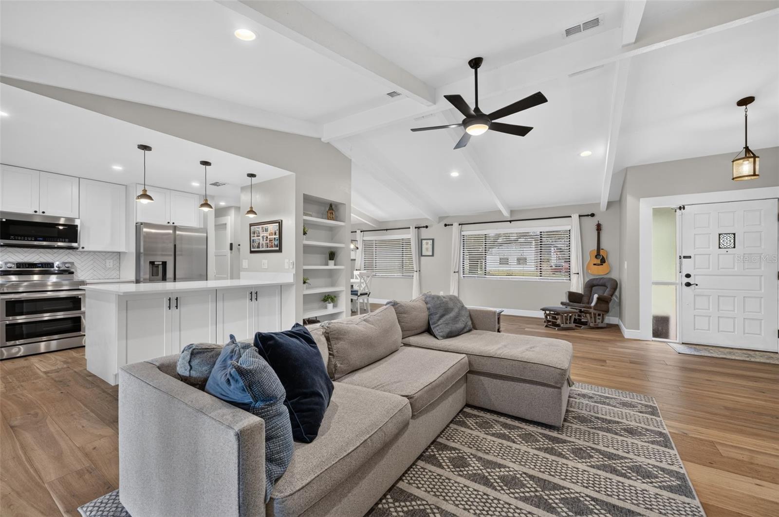 111 TARPON CIRCLE