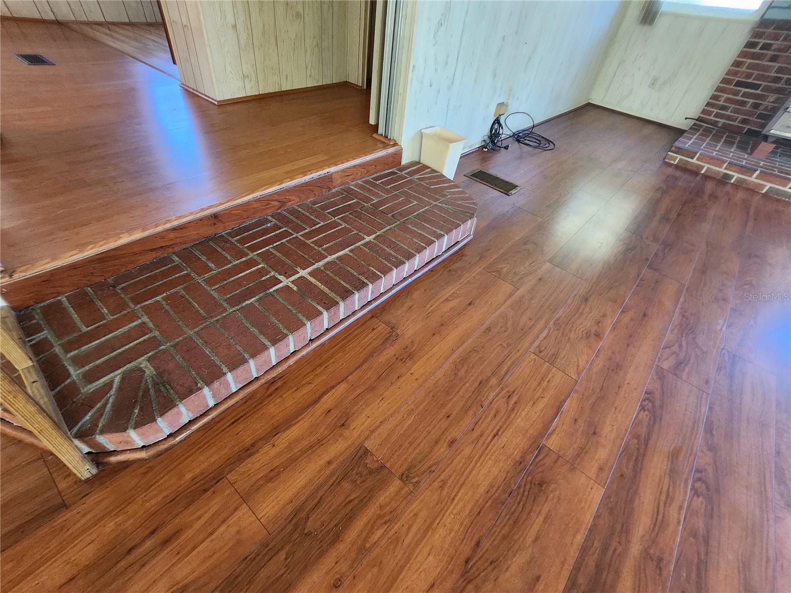 MEADOWS UN 04 - Residential