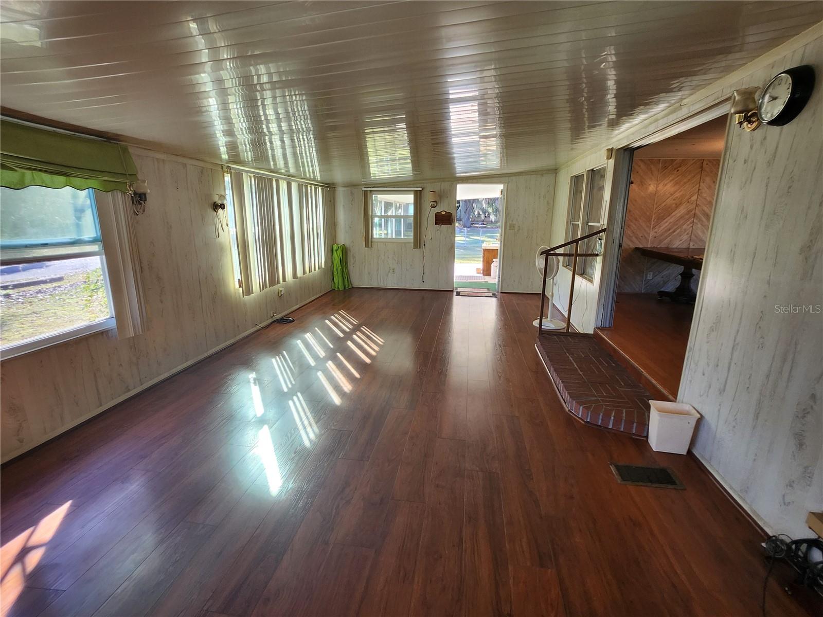 MEADOWS UN 04 - Residential