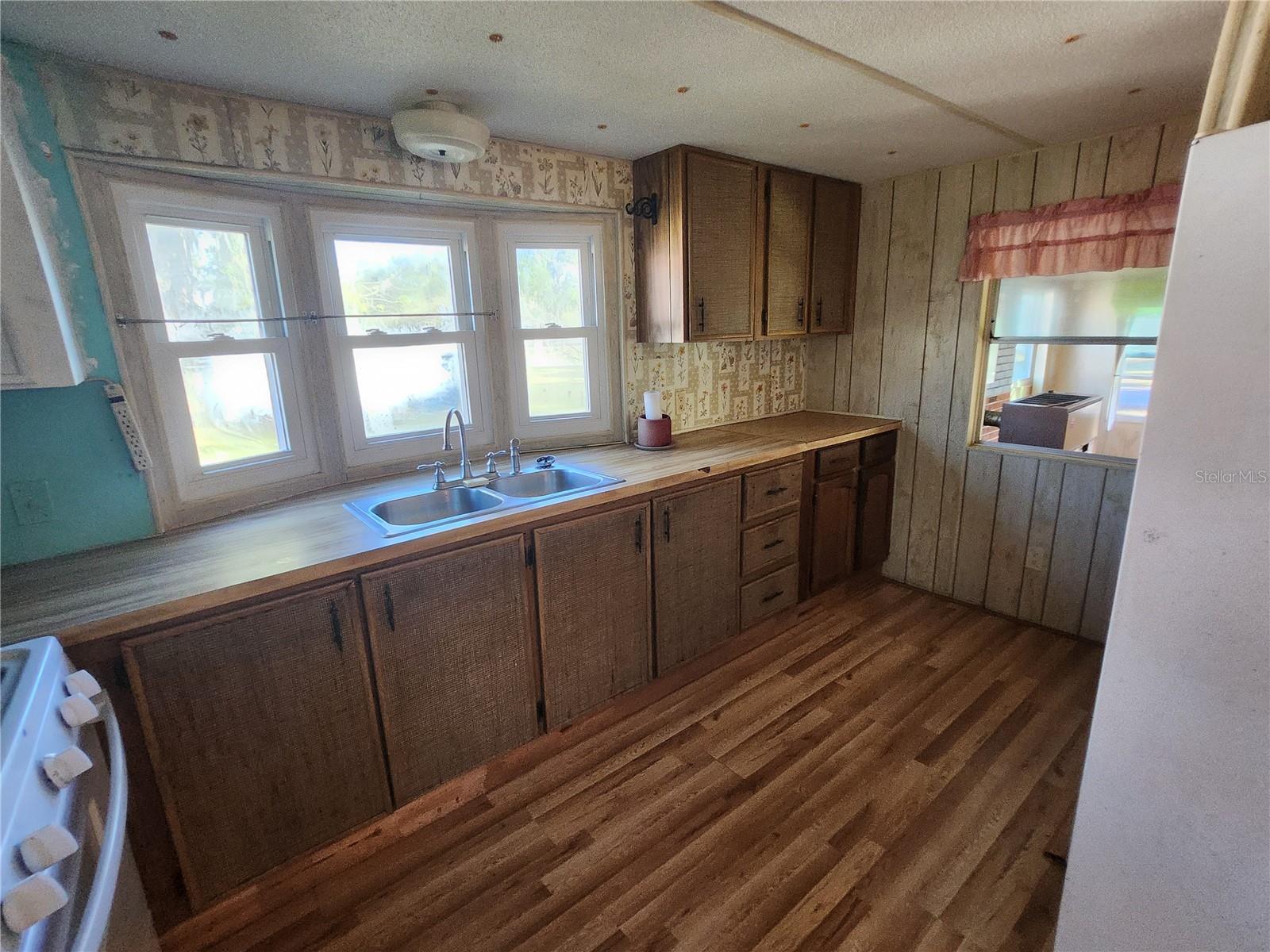 MEADOWS UN 04 - Residential