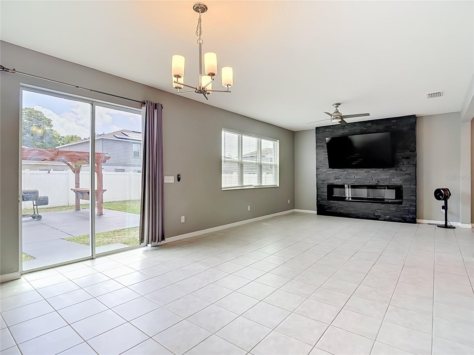 FREEDOM RIDGE - Residential