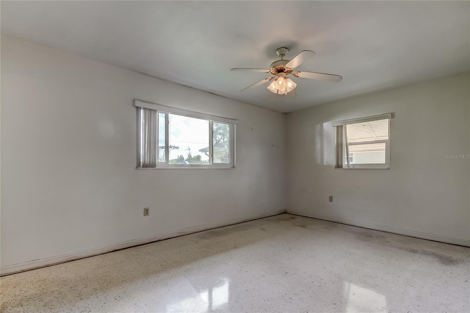 RIDGEWOOD GROVES - Residential