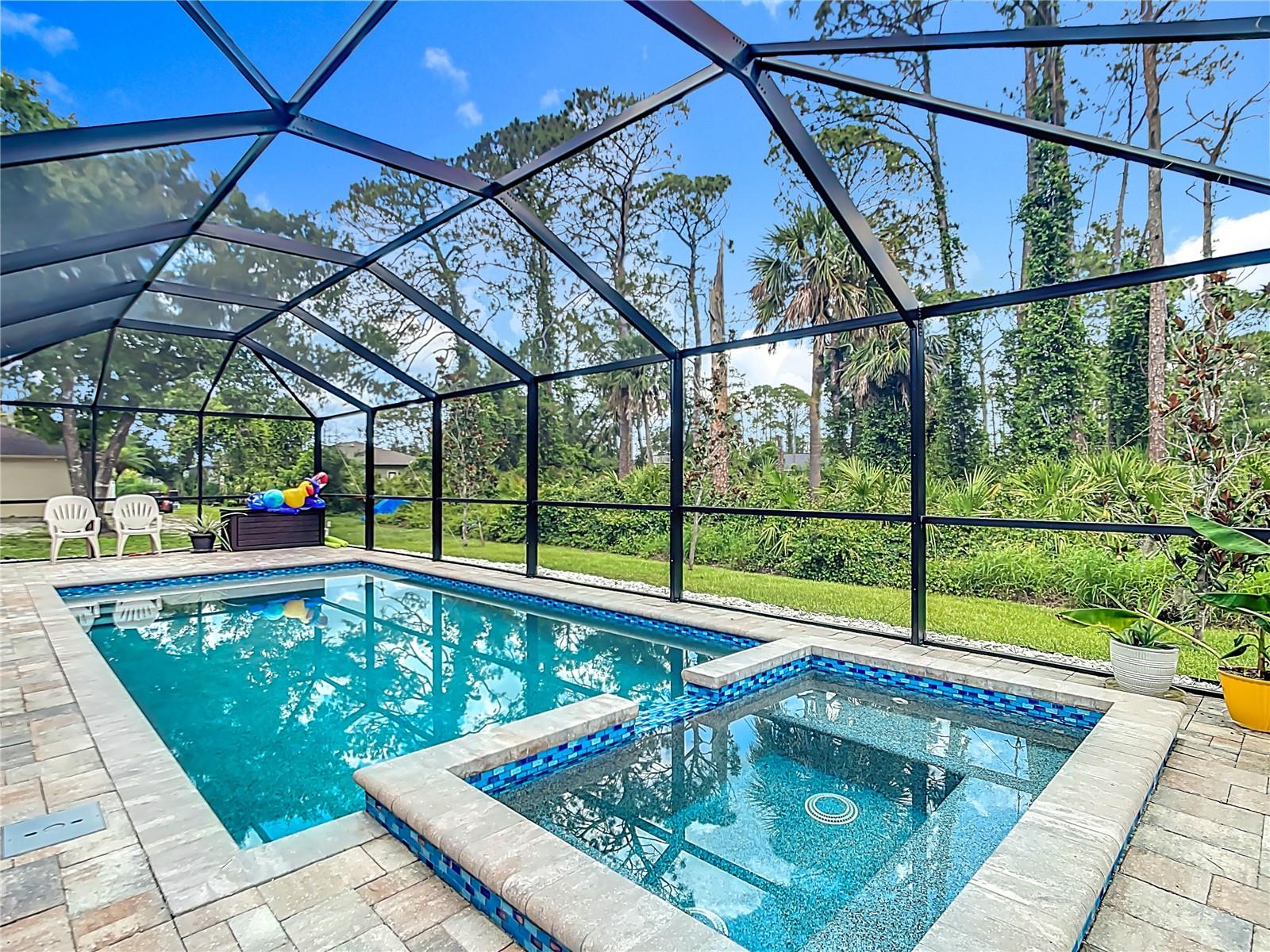 4592 CRABAPPLE AVE