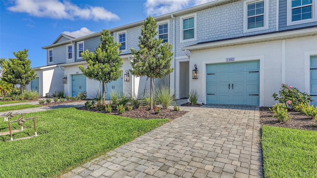 Photo of 2360 Washington Palm Court, Bradenton, FL 34212 (MLS # A4644099)