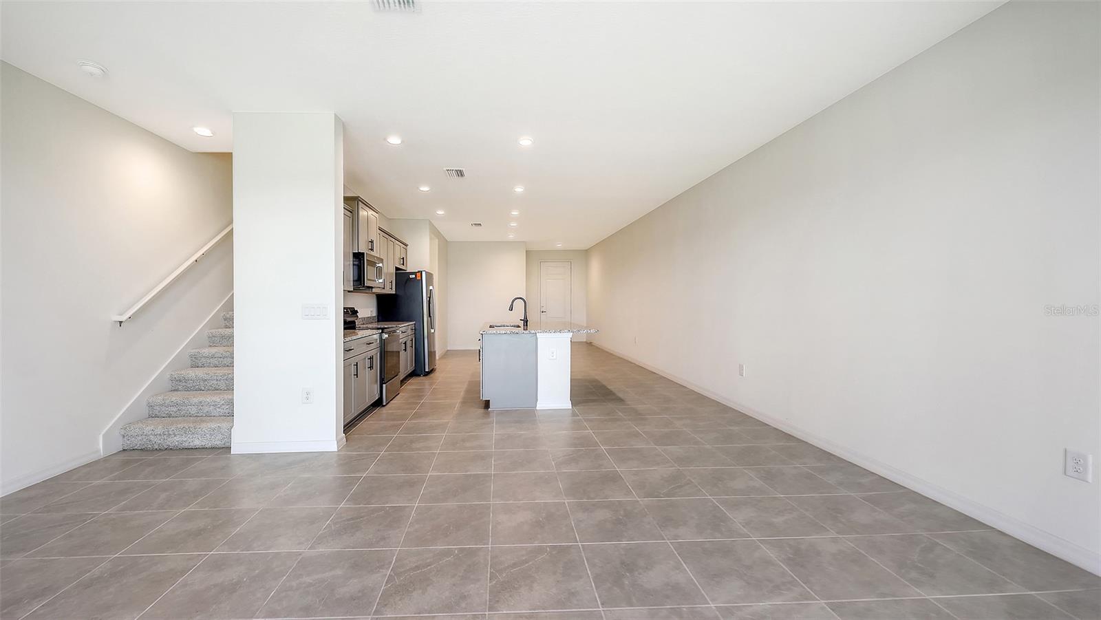 PALM GROVE AT LAKEWOOD RANCH - Residential