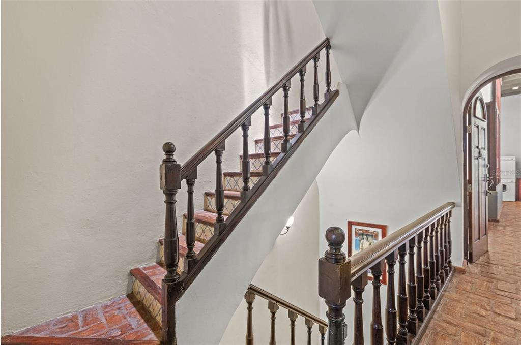 CALETA APARTMENTS - Residential