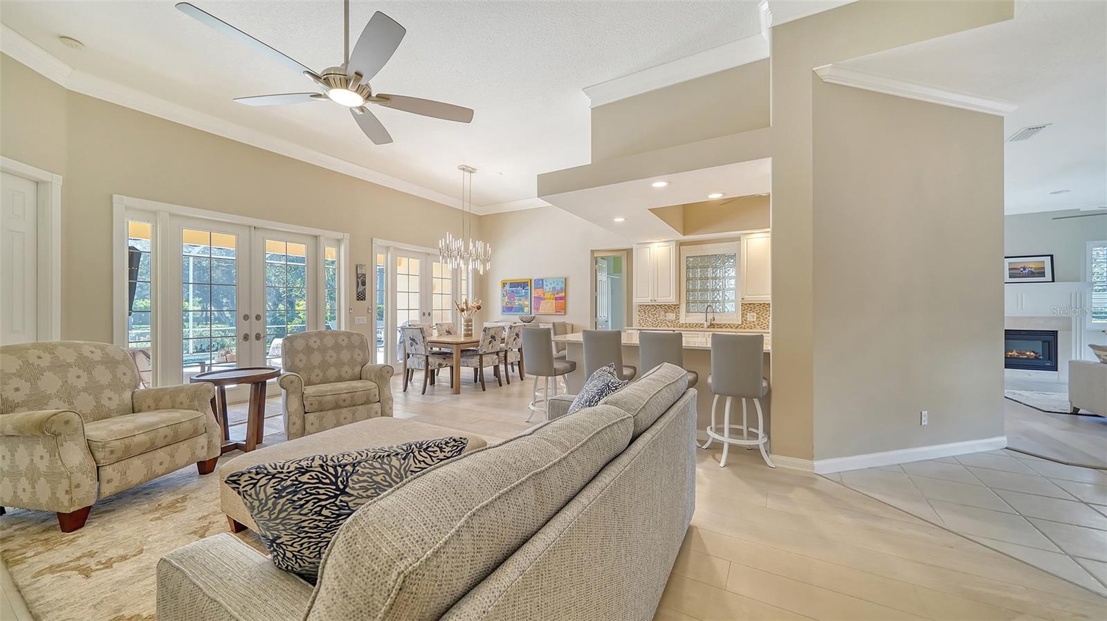 VILLAGEWALK - Residential