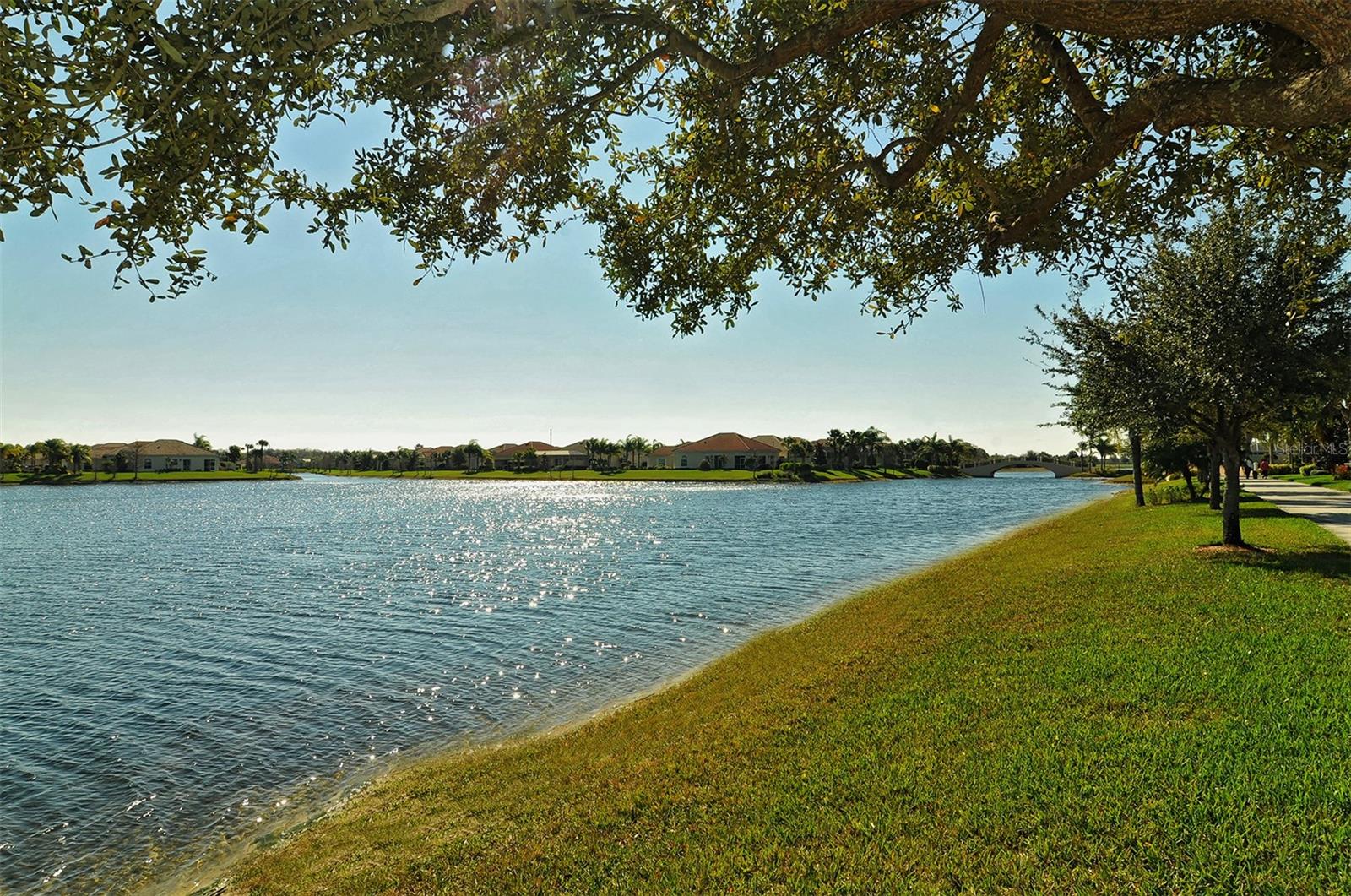 VILLAGEWALK - Residential