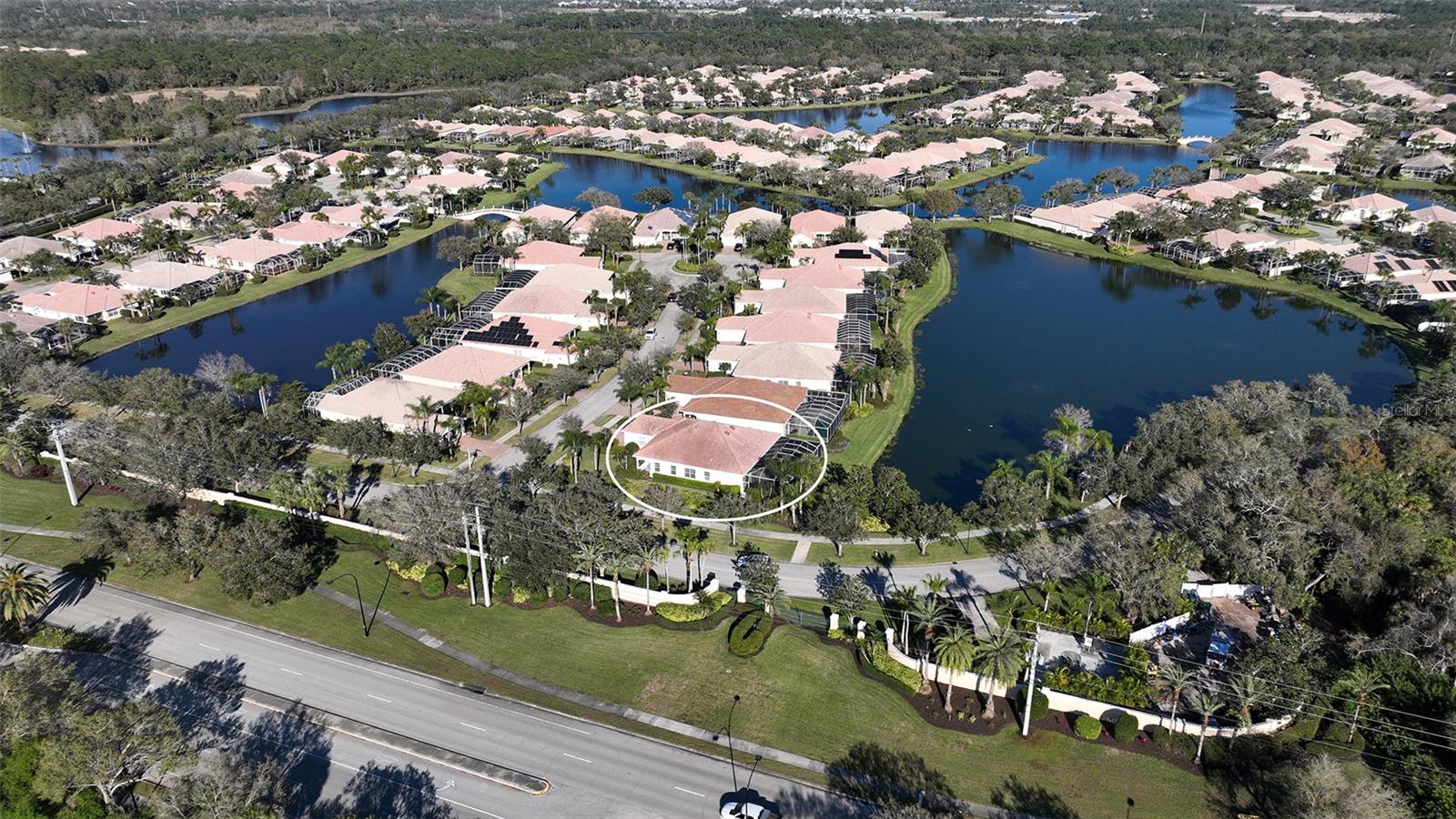 VILLAGEWALK - Residential