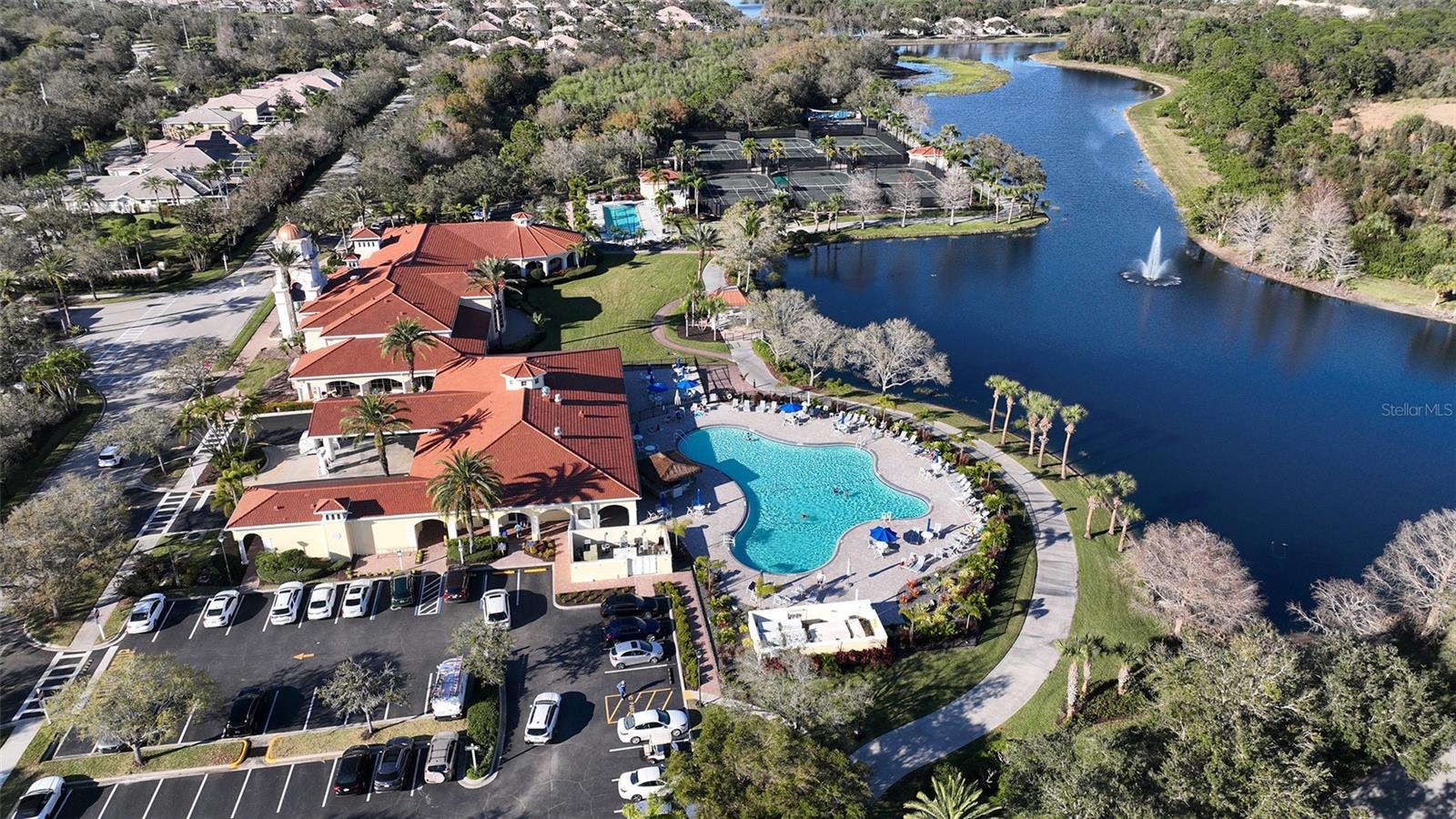 VILLAGEWALK - Residential