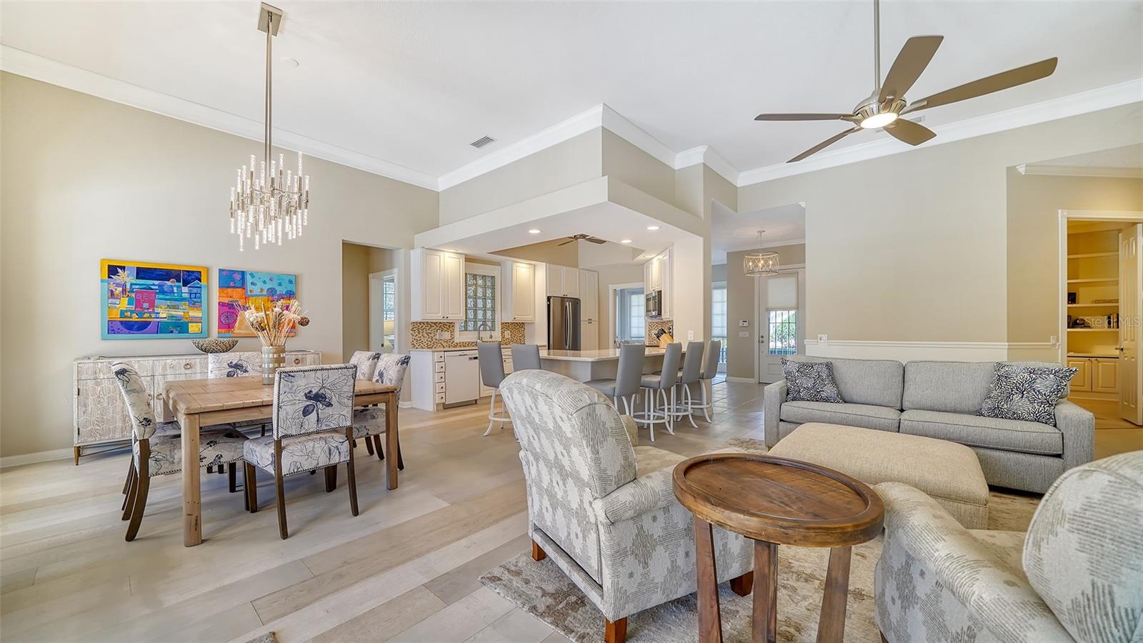 VILLAGEWALK - Residential