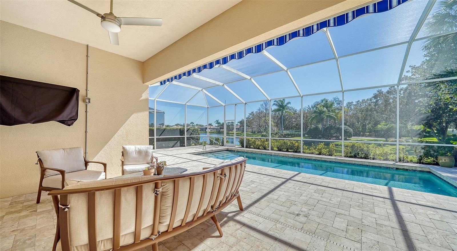 VILLAGEWALK - Residential