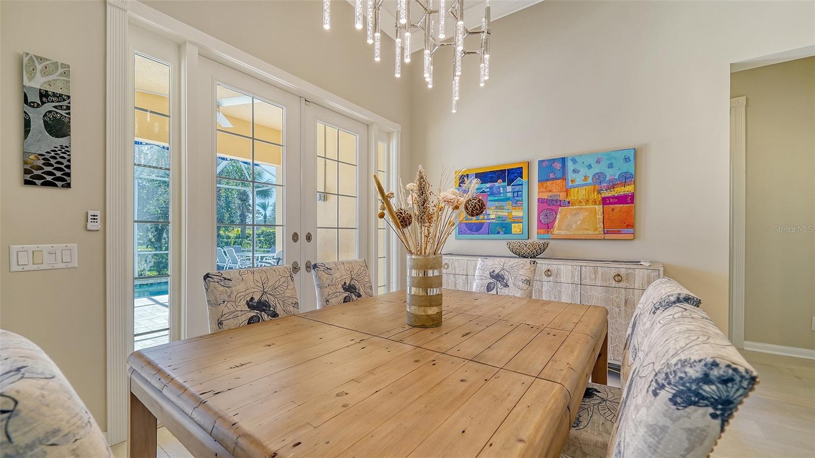 VILLAGEWALK - Residential