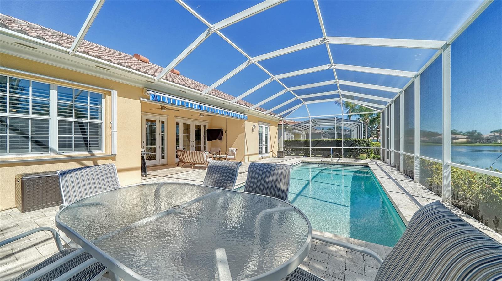 VILLAGEWALK - Residential