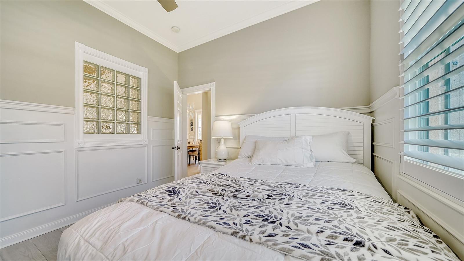 VILLAGEWALK - Residential