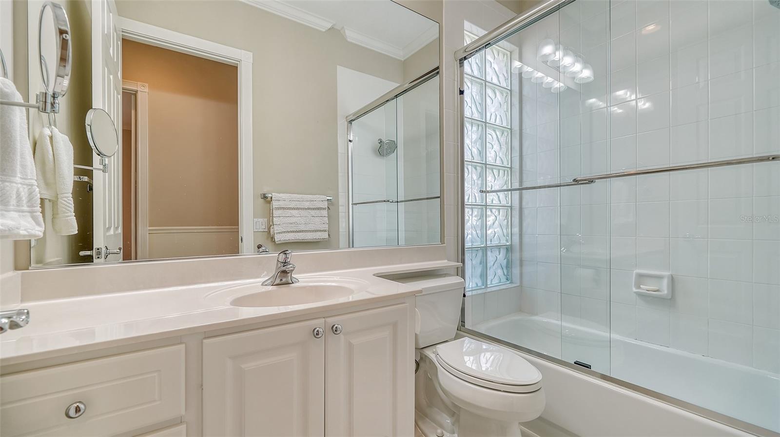 VILLAGEWALK - Residential