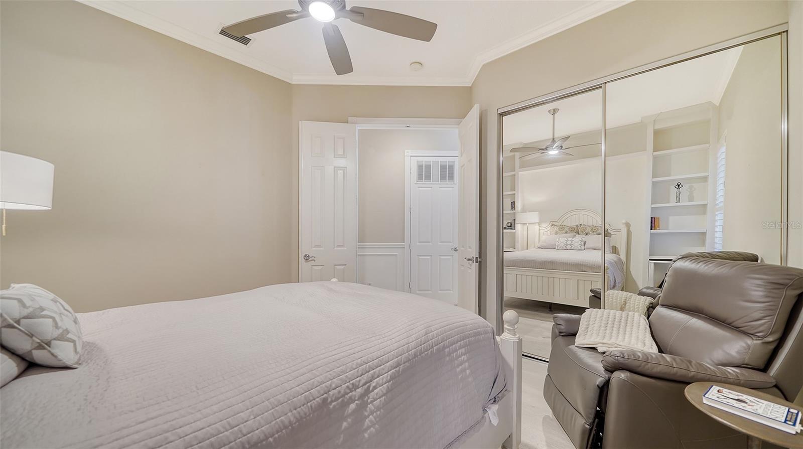 VILLAGEWALK - Residential