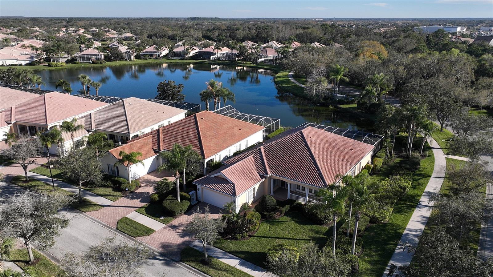 VILLAGEWALK - Residential