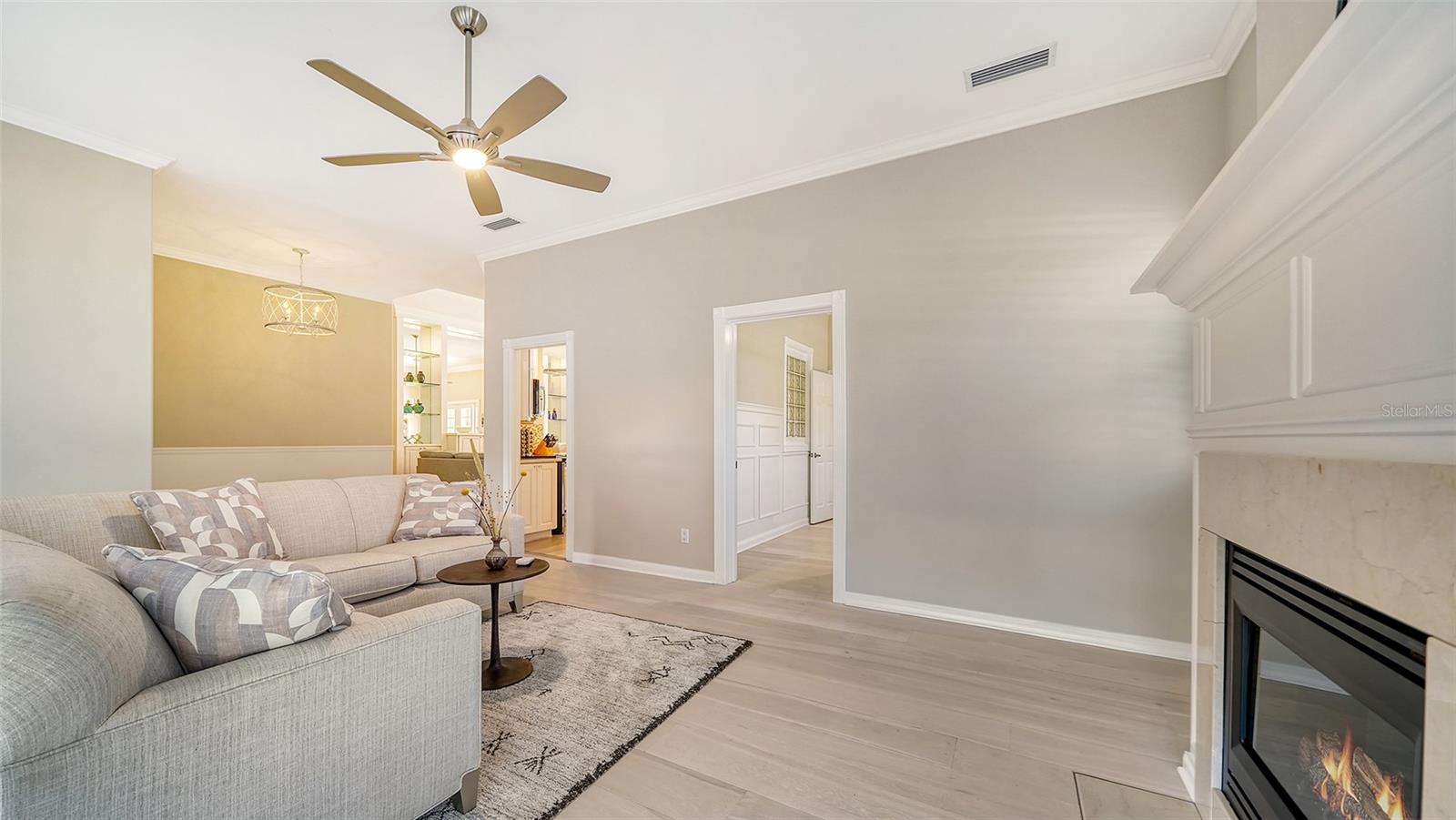 VILLAGEWALK - Residential